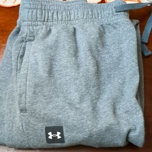 Under Armour Rival Fleece Jogger Large new favorite lightweight pant. Like new.